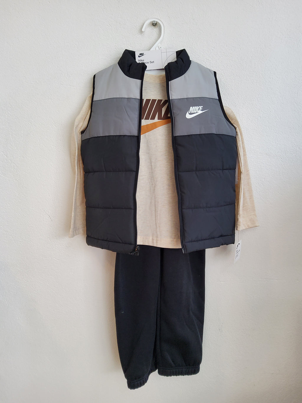 NIKE SET DE TRES PIEZAS