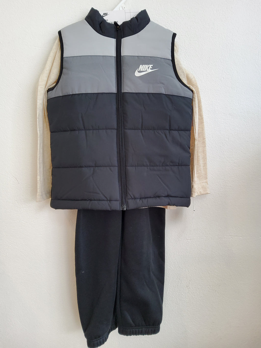 NIKE SET DE TRES PIEZAS