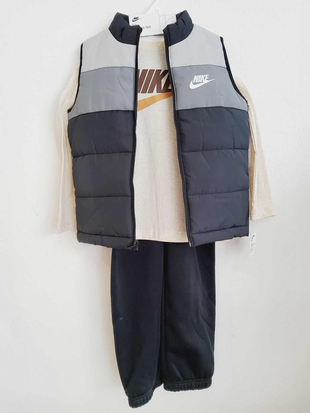 NIKE SET DE TRES PIEZAS