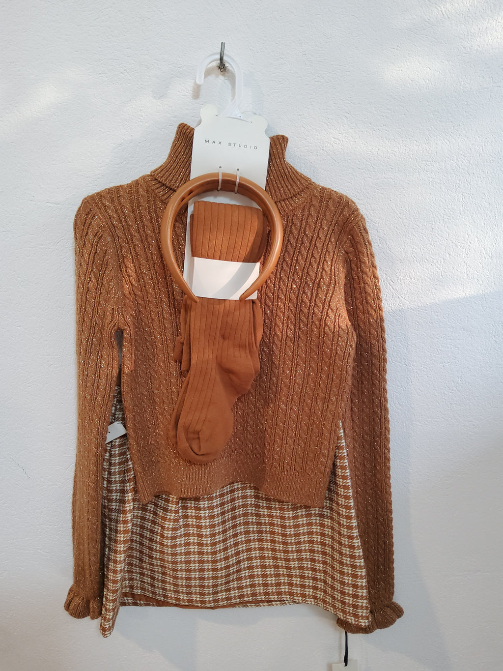 MAX STUDIO SET DE 4 PIEZAS

Talla 7 a 8 Años