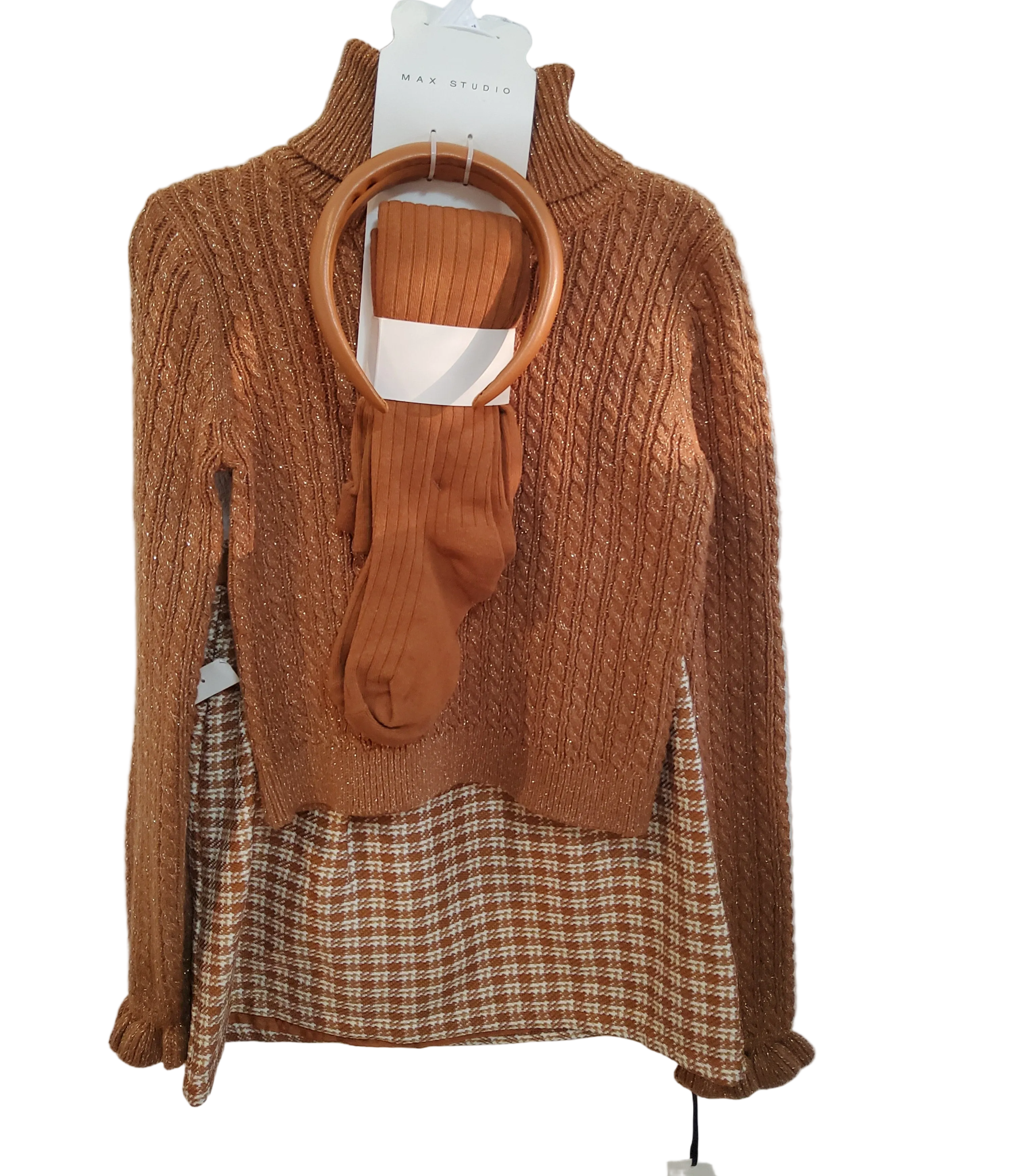 MAX STUDIO SET DE 4 PIEZAS

Talla 7 a 8 Años